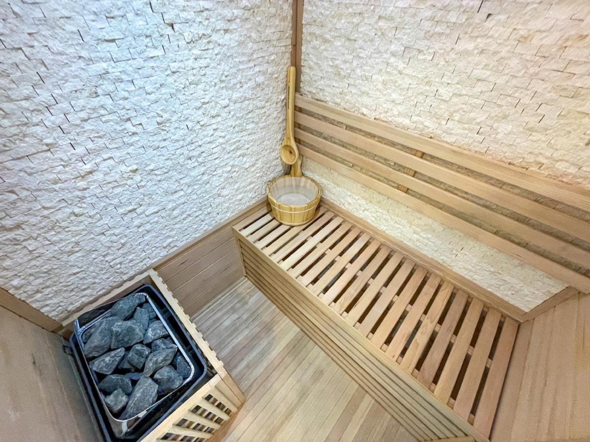 Votre Escale Boule D Or Sauna & Spa Niort Eksteriør billede
