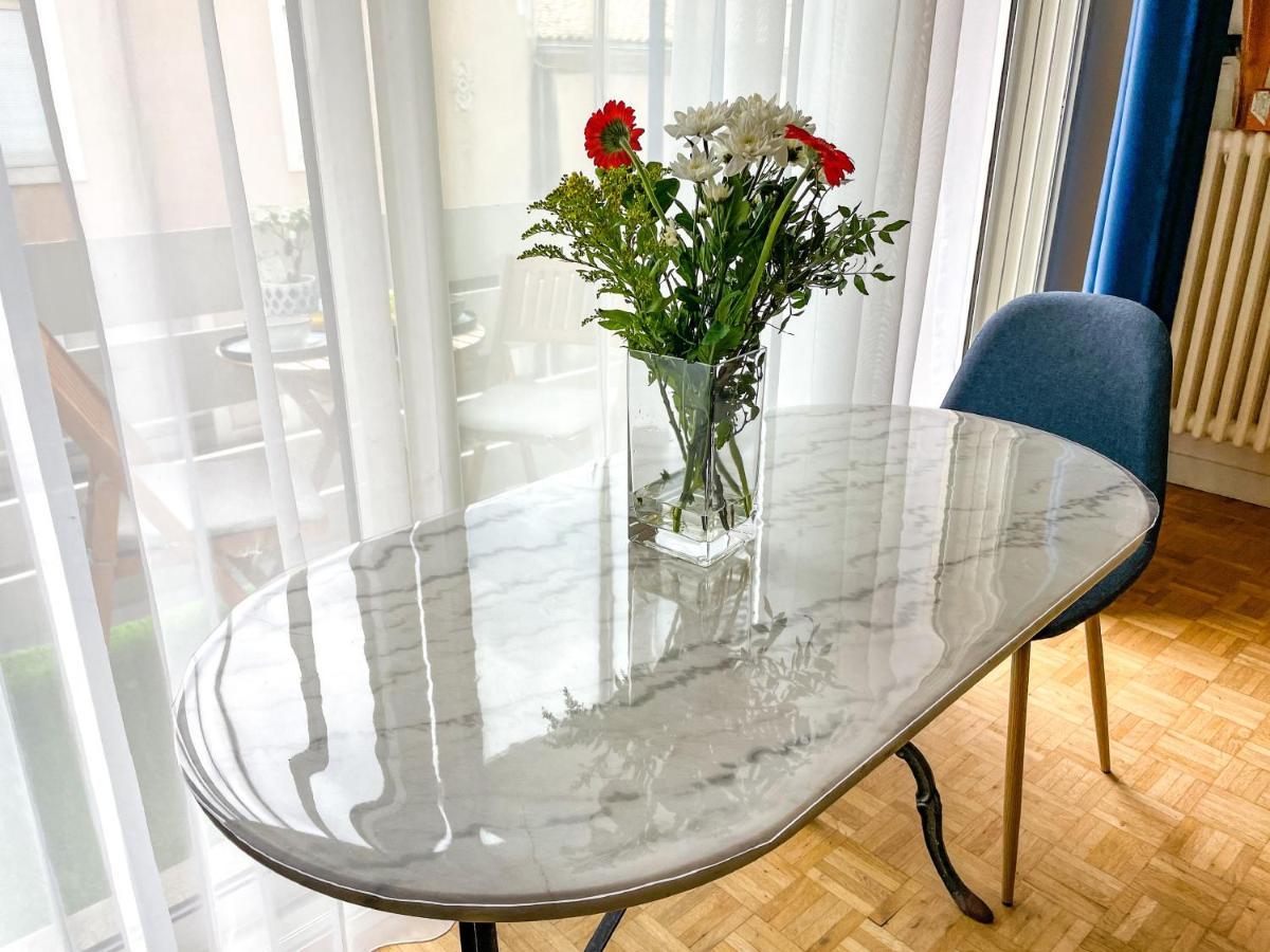 Votre Escale Boule D Or Sauna & Spa Niort Eksteriør billede