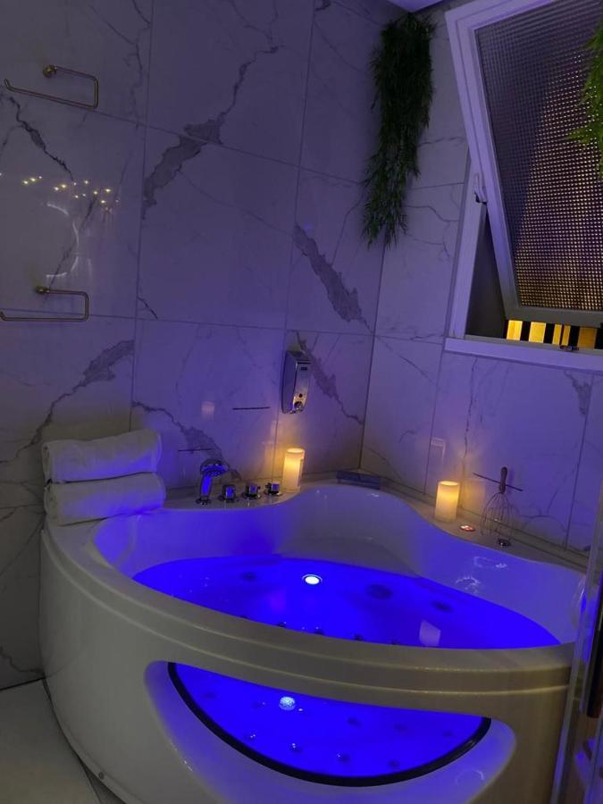 Votre Escale Boule D Or Sauna & Spa Niort Eksteriør billede